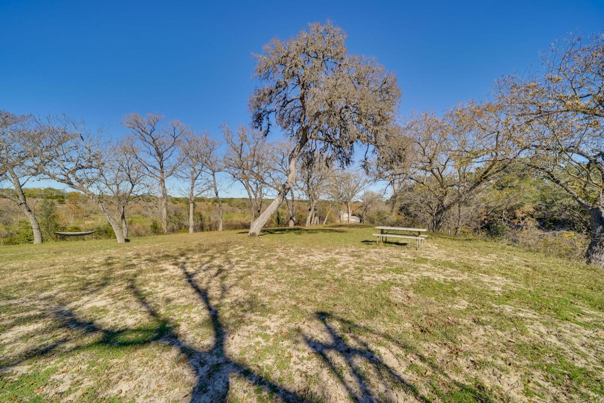 Cozy Bandera Cottage With Medina River Access! Bagian luar foto