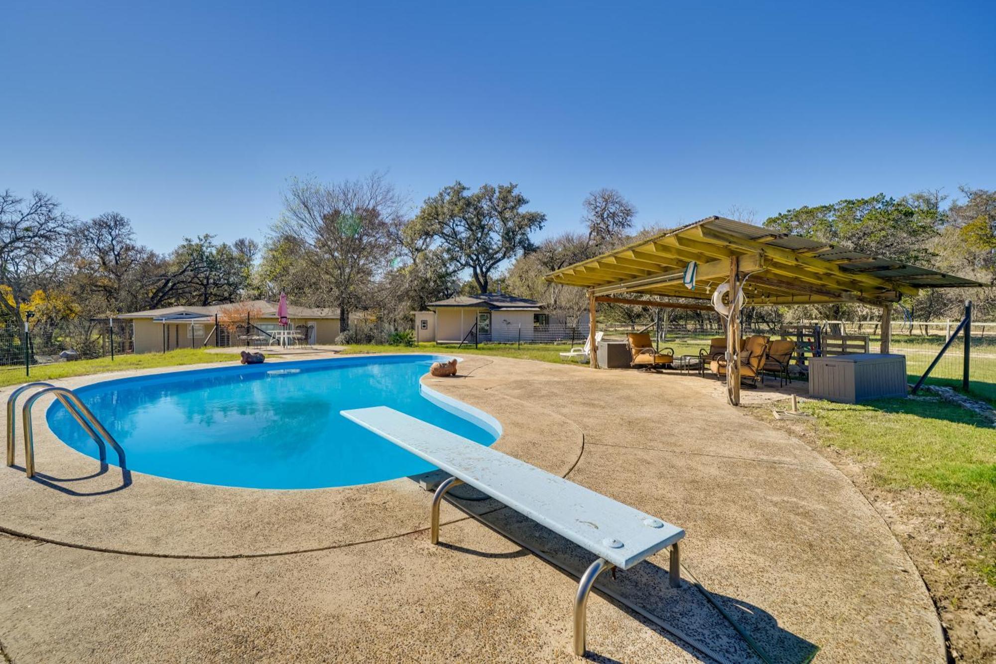 Cozy Bandera Cottage With Medina River Access! Bagian luar foto