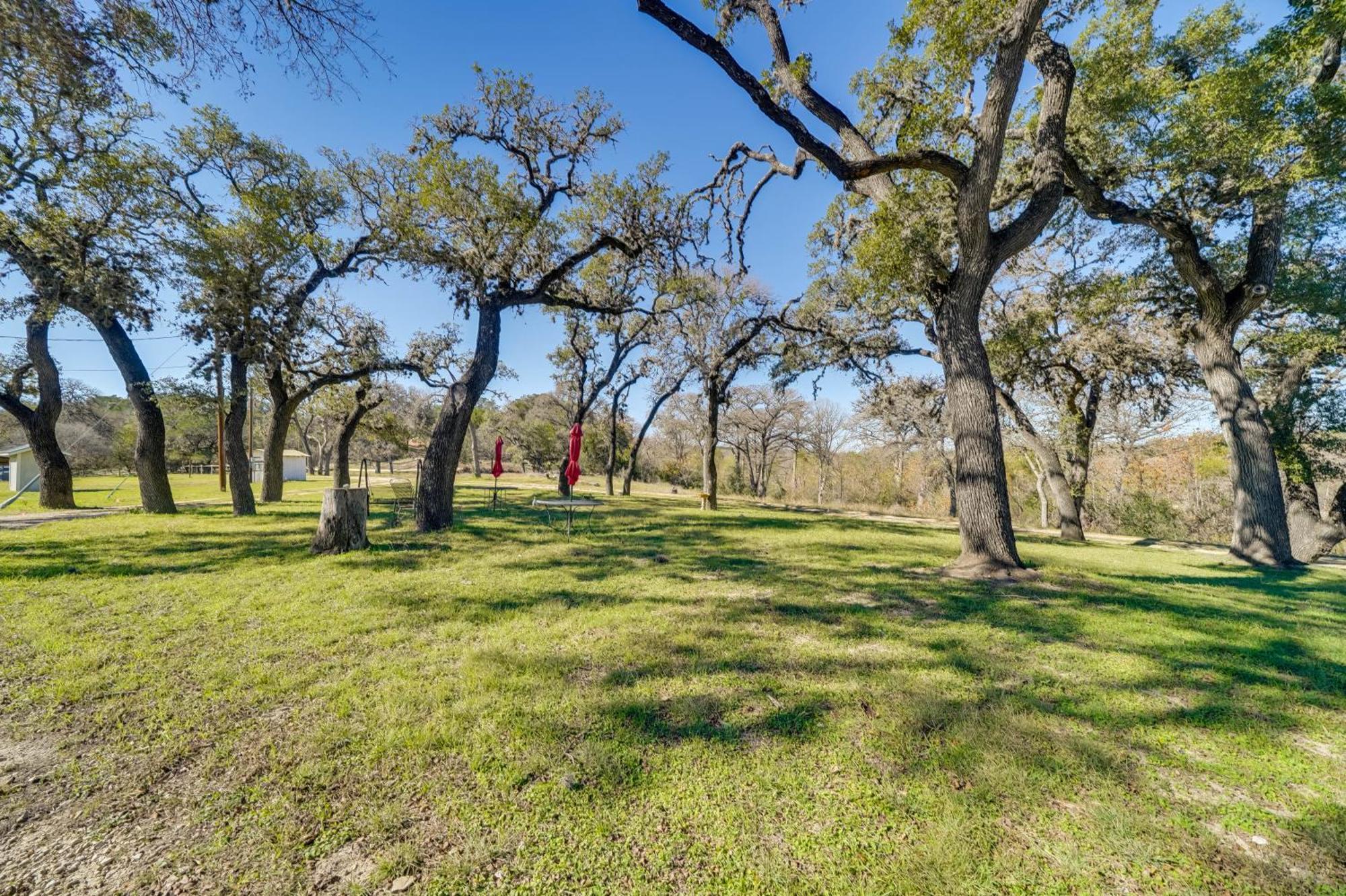 Cozy Bandera Cottage With Medina River Access! Bagian luar foto